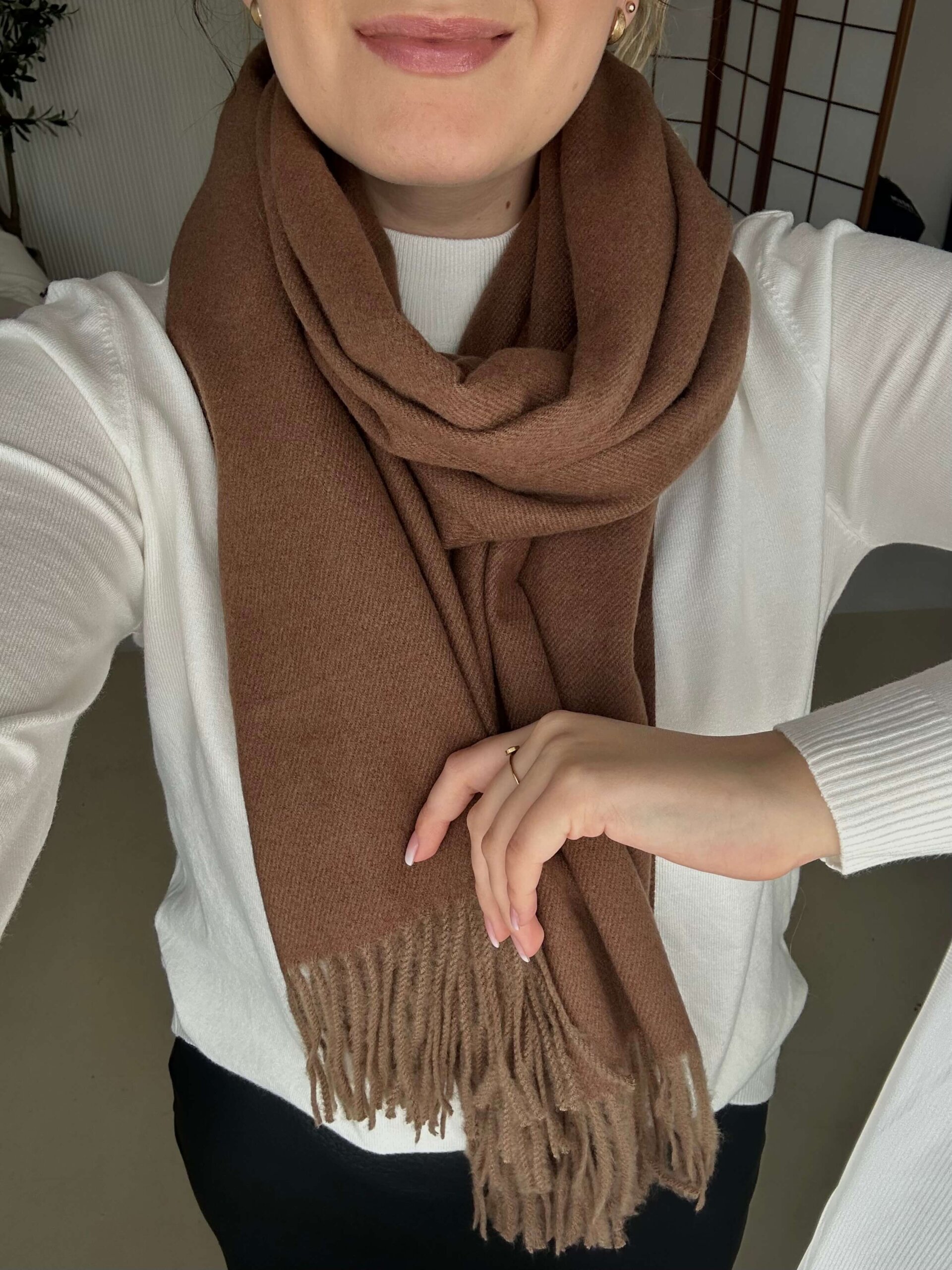 MIEKKI SZALIK Z WEŁNĄ I WISKOZĄ BRĄZ